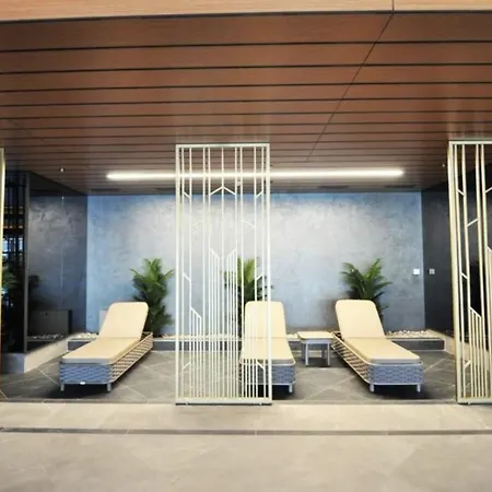 Gorgeous Bright Cool 1bd Views! #359 Istambul