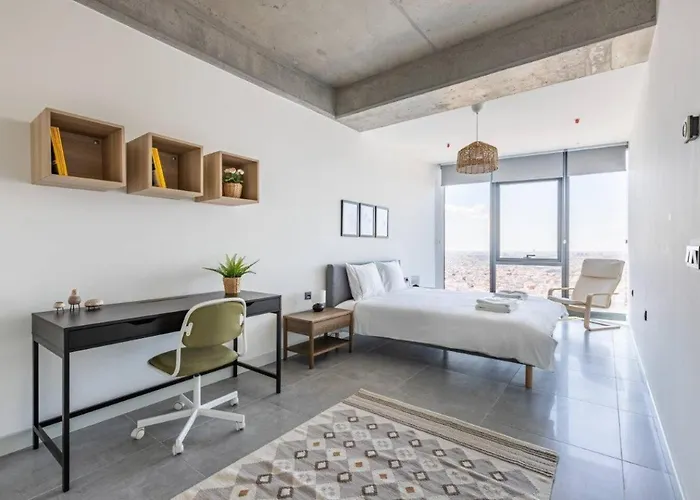 Gorgeous Bright Cool 1bd Views! #359 * Istambul