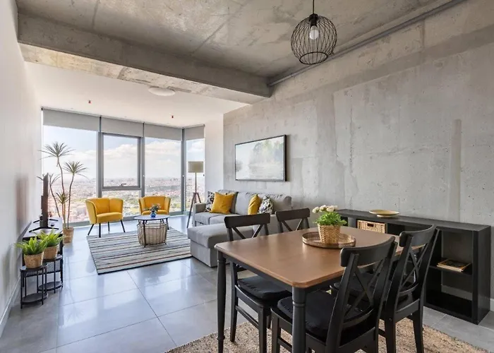 Gorgeous Bright Cool 1bd Views! #359 Istambul