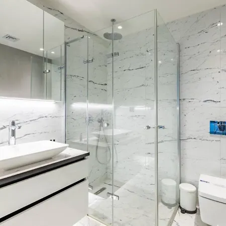 Gorgeous Bright Cool 1bd Views! #359 Apartament *