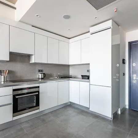 Gorgeous Bright Cool 1bd Views! #359 *