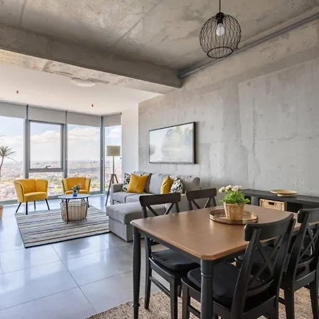 Gorgeous Bright Cool 1bd Views! #359 اسطنبول