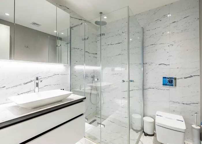 Gorgeous Bright Cool 1bd Views! #359 Lägenhet *