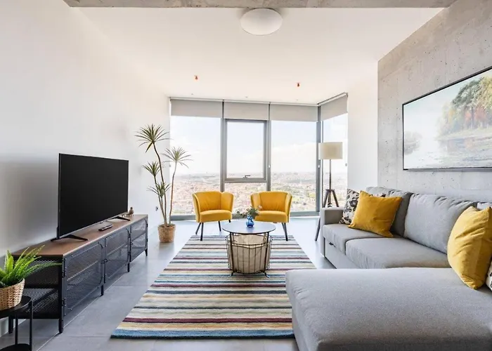 Gorgeous Bright Cool 1bd Views! #359