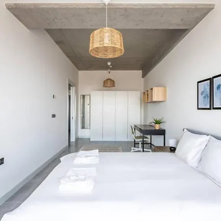 Gorgeous Bright Cool 1bd Views! #359 * Isztambul