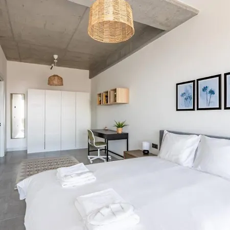 Gorgeous Bright Cool 1bd Views! #359